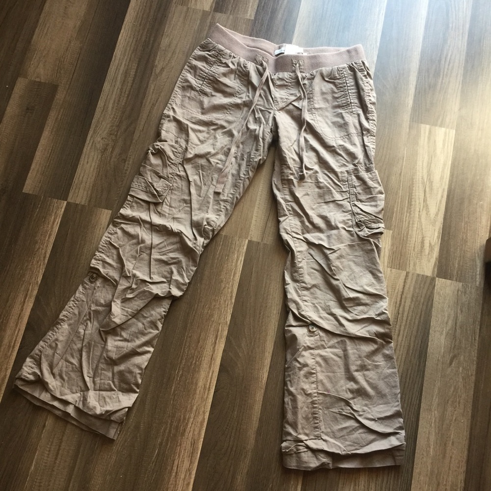 Old Navy brown low rise cargo pants